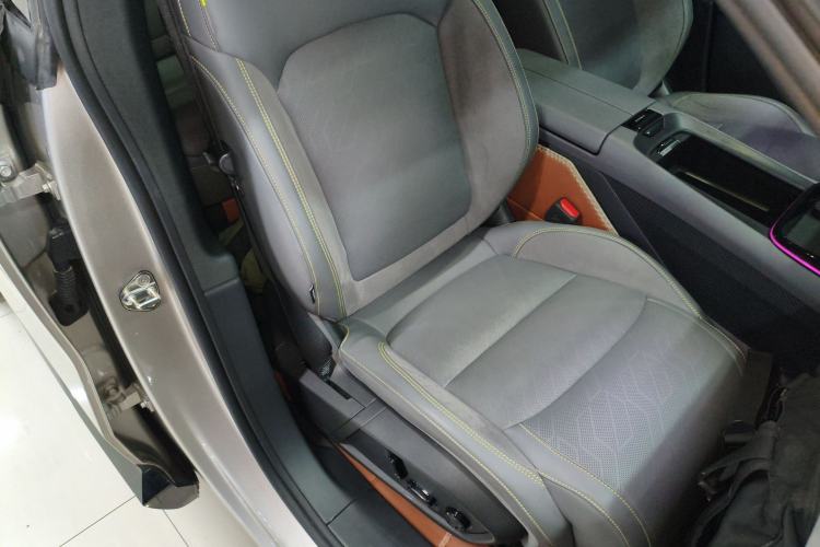 Used Lynk & Co 08 EM-P 2023 245km Ultra-Long Range Halo
