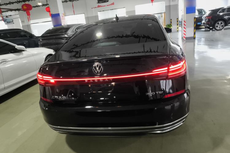 Used Volkswagen Passat 2024 380TSI Starry Dragon Edition
