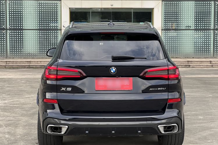 Used BMW X5 2022 Restyled xDrive 30Li Luxury Version M Sport Package
