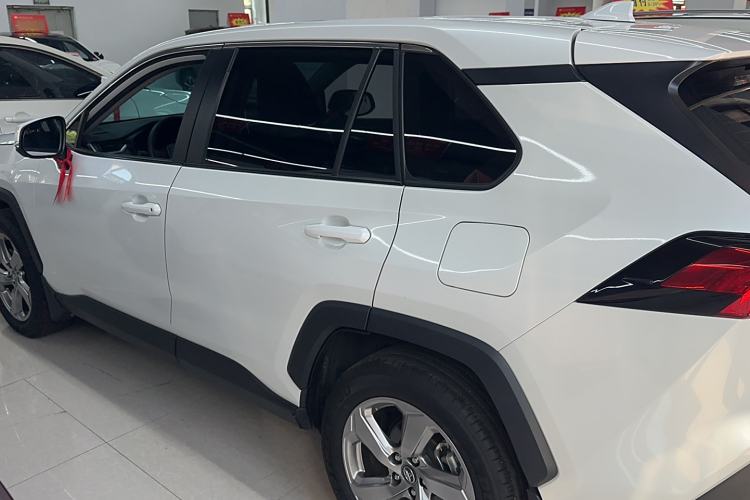 Used Toyota RAV4 2022 2.0L CVT Two-Wheel Drive Fashion Edition
