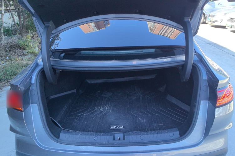 Used BYD Qin L 2024 DM-i 120KM Beyond Model
