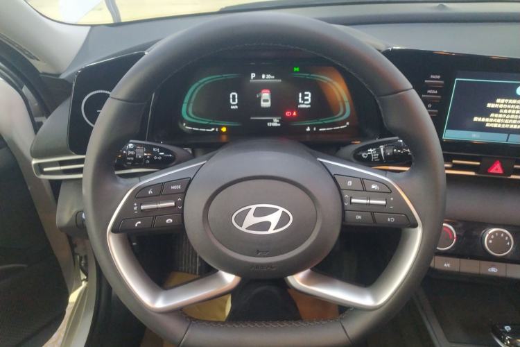 Used Hyundai Elantra 2023 1.5L CVT GLX Elite Edition
