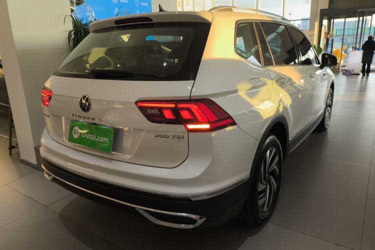 Used Volkswagen Tiguan L 2024 300TSI Automatic Two-Wheel Drive Smart Edition
