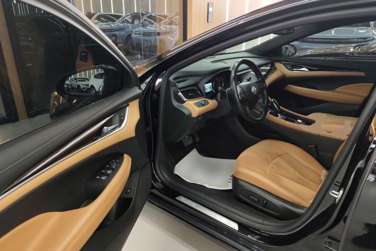 Used Buick LaCrosse 2018 28T Elite Edition
