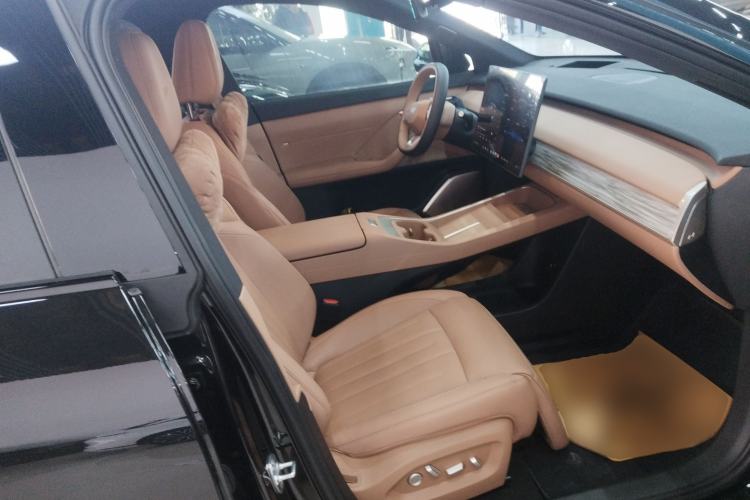 Used ONVO L60 2025 Model—60 kWh Rear-Wheel-Drive Version