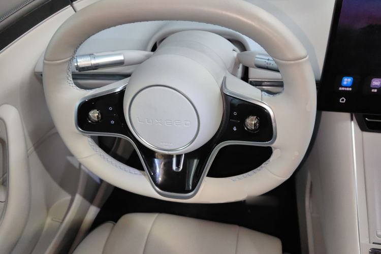 Used Hima Luxeed S7 2024 Ultra Four-Wheel Drive Flagship Edition