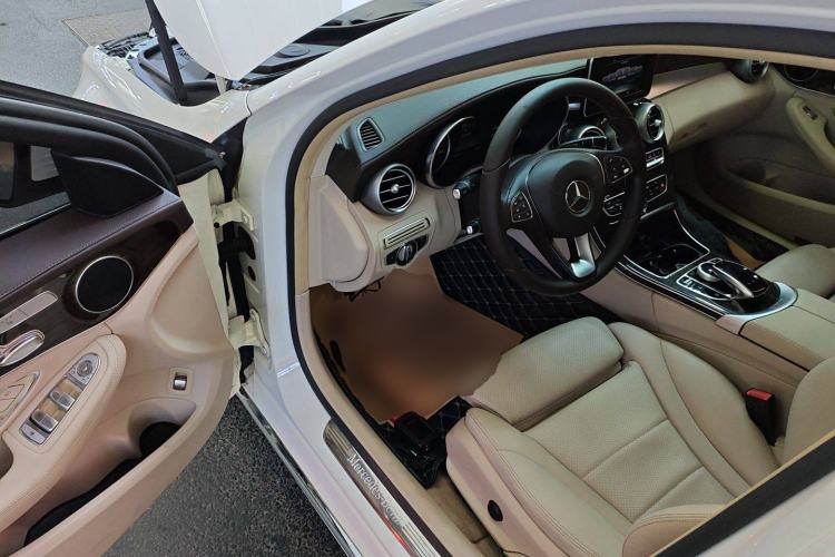 Used Mercedes-Benz C-Class 2015 C 200 L