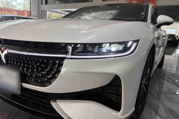 Used VOYAH PASSION 2024 PHEV Four-Wheel Drive Ultra-Long Range Flagship Model
