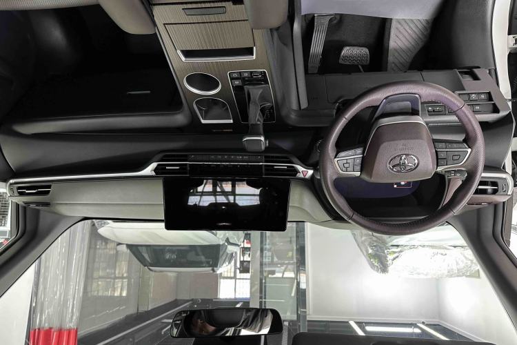 Used Toyota Granvia 2024 2.5L Hybrid Prestige PLUS Four-Wheel Drive Version
