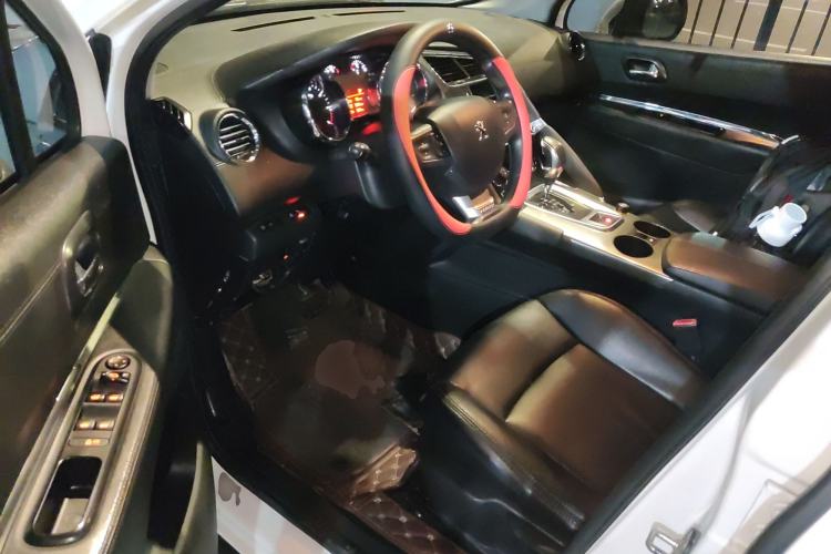 Used Peugeot 3008 2016 2.0L Automatic Classic Edition
