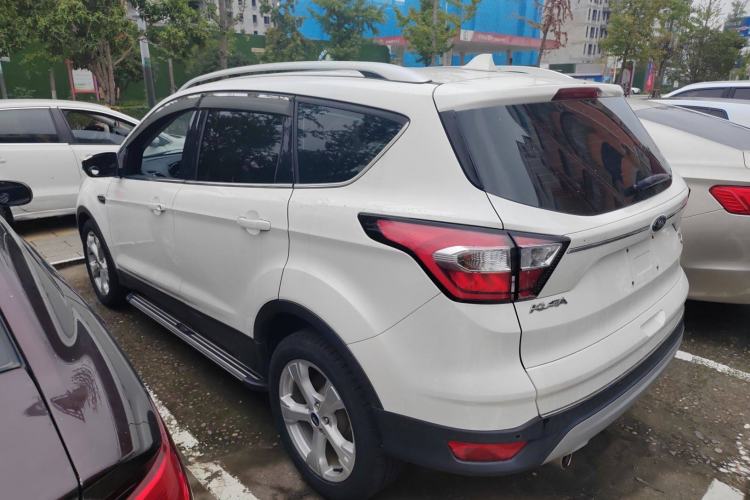 Used Ford Kuga 2018 EcoBoost 180 Two-Wheel-Drive Platinum Edition
