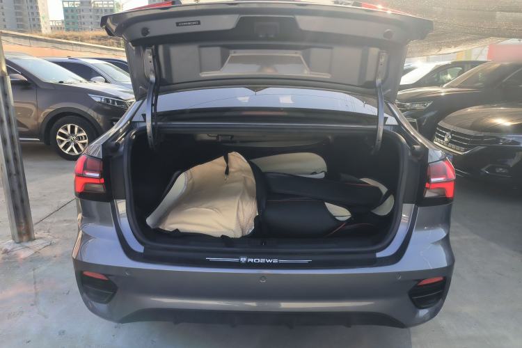 Used Roewe i5 2021 1.5L Manual Platinum Edition