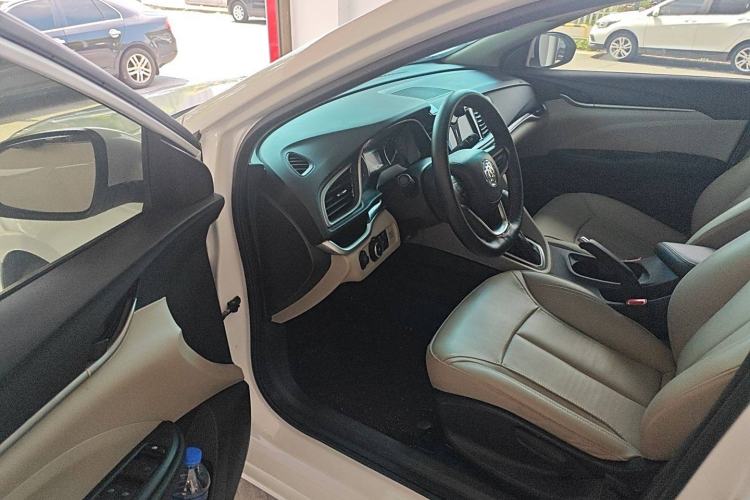 Used Buick GT 2019 15T Dual-Clutch Connected Elite Model China VI
