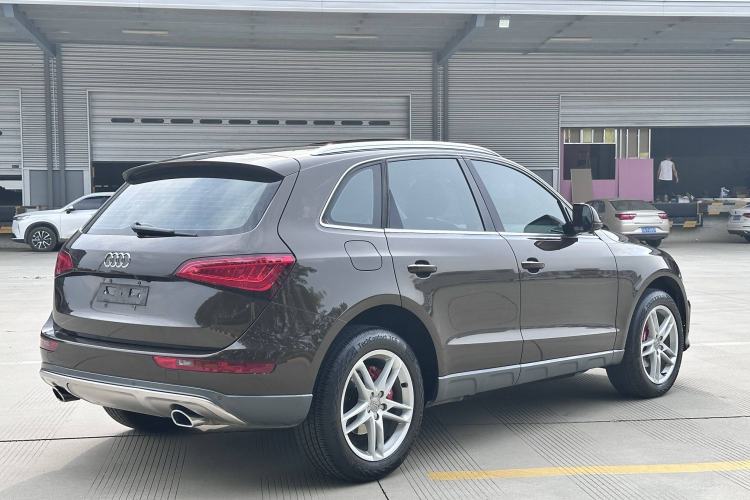 Used Audi Q5 2017 Plus 40 TFSI Technology Model
