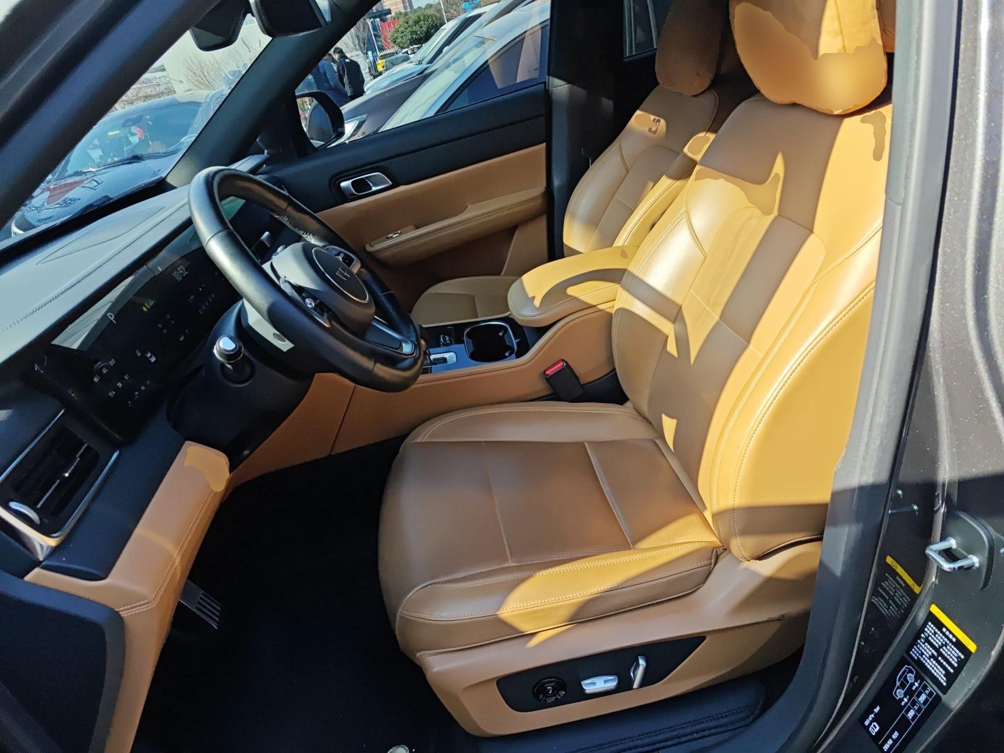 Переднее сиденье в автомобиле