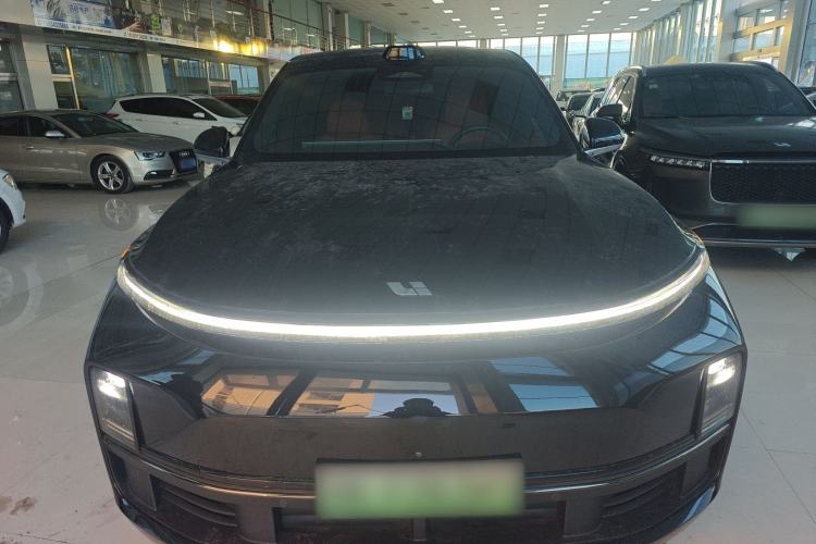 Used Li Auto L8 2023 Pro Model
