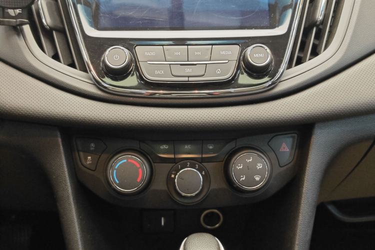 Used Chevrolet Monza 2022 Light Hybrid Redline 320T Dual-Clutch Thrilling Edition