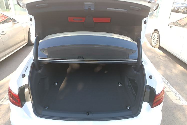 Used Audi A4L 2019 35 TFSI Ambition China V
