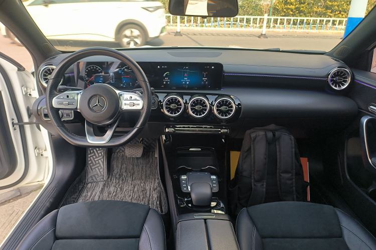 Used Mercedes-Benz A-Class 2021 A 200 L Sport Sedan Fashion Model
