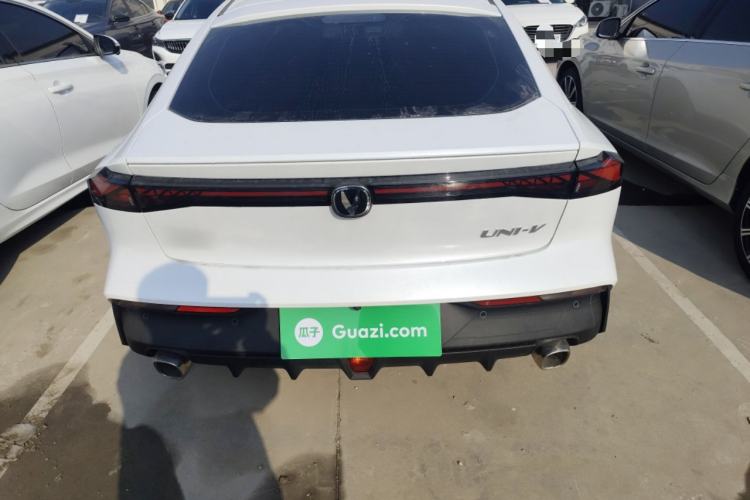 Used Changan UNI-V 2022 1.5T Prestige Version