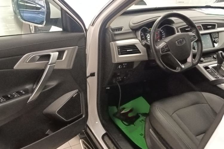 Used Geely Auto Emgrand X7 Sport 2016 1.8TD Automatic ZhiShang Model
