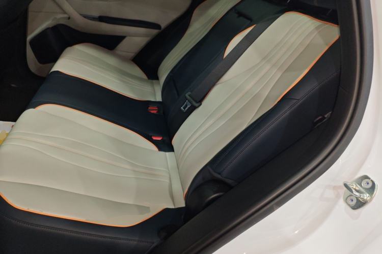 Used BYD Song PLUS New Energy 2024 HONOR Edition DM-i 110km Flagship Model
