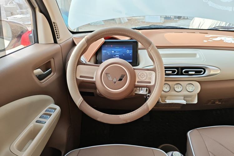 Used Wuling Hongguang MINIEV 2025 Four-Door Version Advanced Edition
