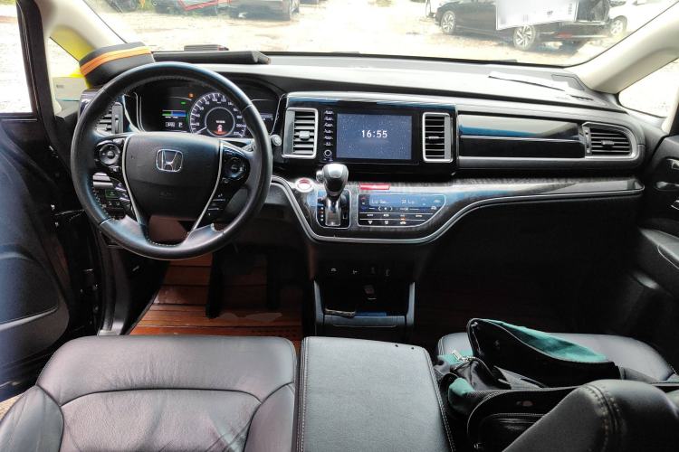 Used Honda Elysion 2019 2.0L Hybrid Supreme Edition
