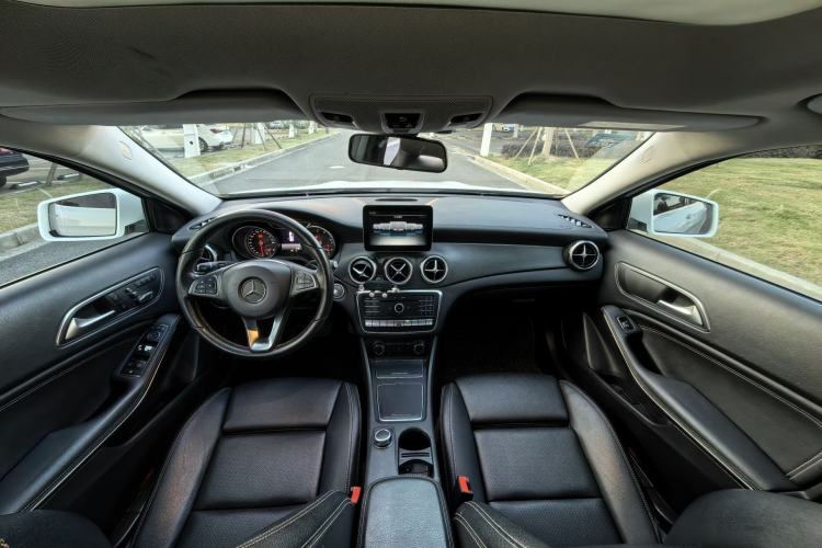 Used Mercedes-Benz GLA 2017 GLA 220 4MATIC Fashion Model