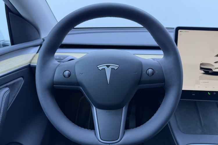 Used Tesla Model Y 2022 Rear-Wheel-Drive Version
