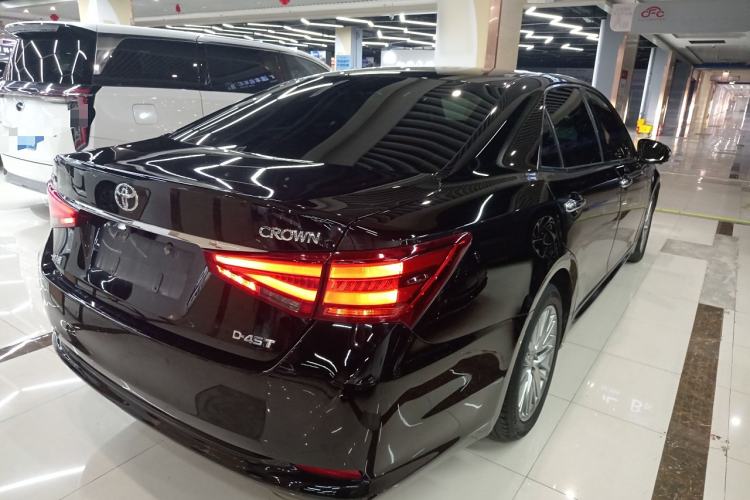 Used Toyota Crown 2017 2.0T Sport Edition
