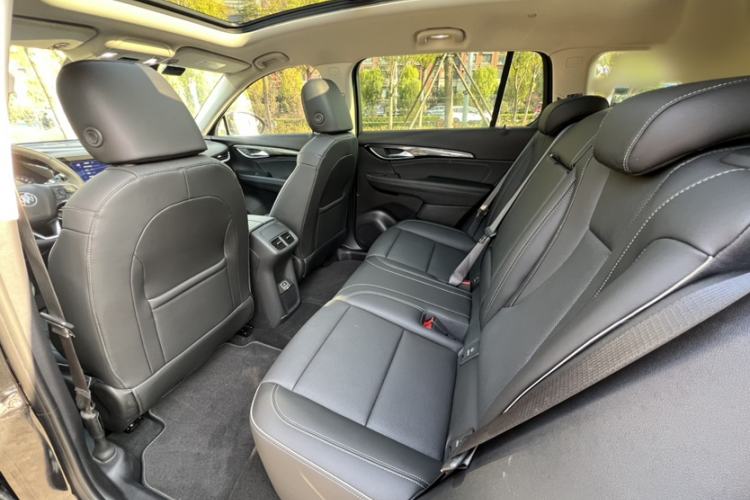 Used Buick Envision 2021 Encore Plus 652T Five-Seat All-Wheel-Drive Luxury Model
