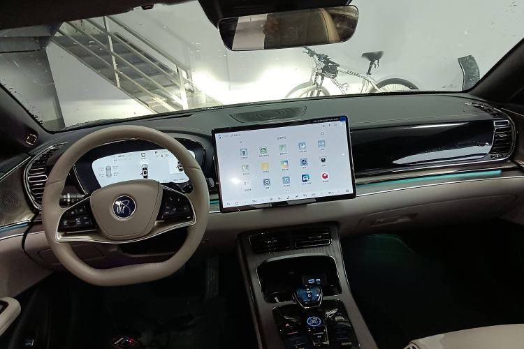 Used BYD Han 2025 EV Intelligent Driving Edition 701KM LiDAR Flagship Model
