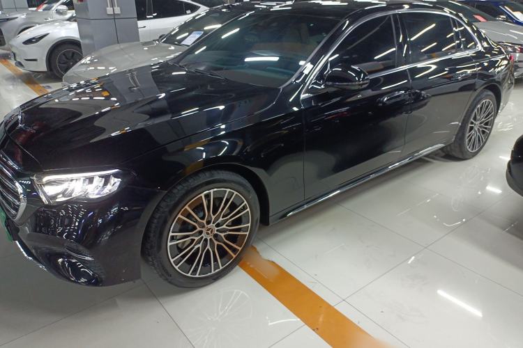 Used Mercedes-Benz E-Class 2025 Facelift E 300 L Luxury Edition
