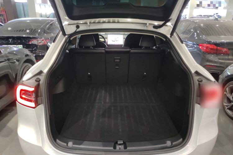 Used Tesla Model Y 2022 Rear-Wheel-Drive Version
