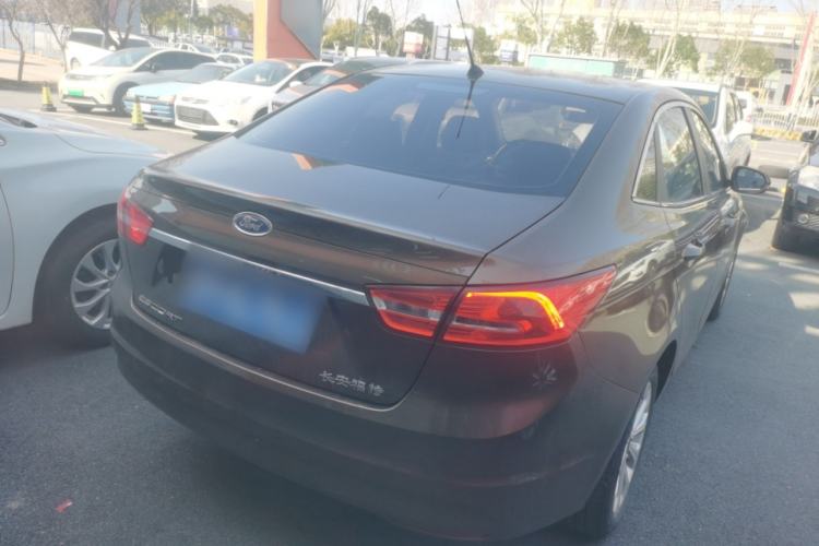 Used Ford Escort 2015 1.5L Automatic Fashion Model
