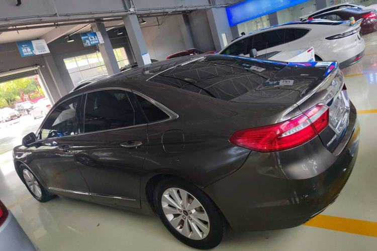 Used Ford Taurus 2016 EcoBoost 180 Luxury Model
