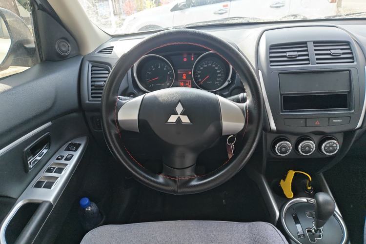 Used Mitsubishi ASX 2018 2.0L CVT Two-Wheel Drive Smart Orange Edition
