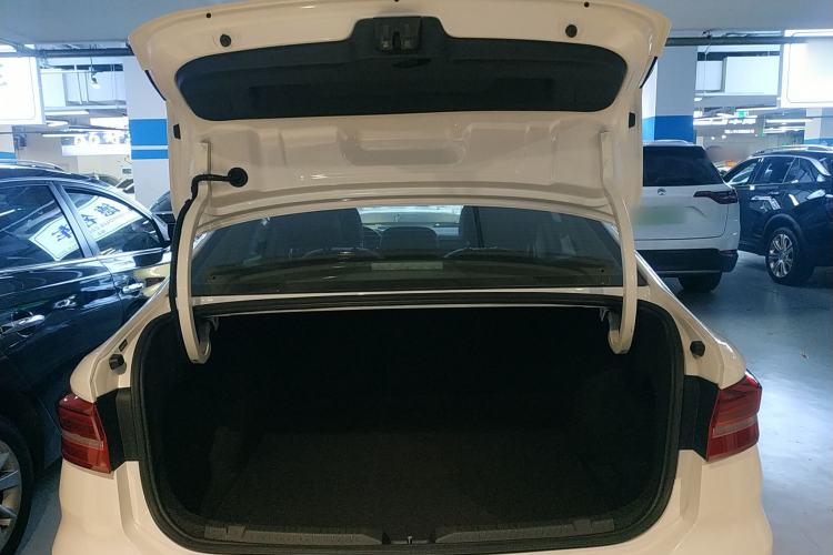 Used Volkswagen Lavida 2019 1.5L Automatic Comfort Edition China VI Standard