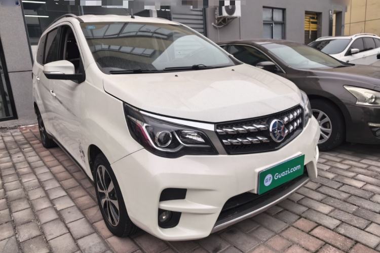 Used Venucia M50V 2019 1.5L Manual Comfort Edition