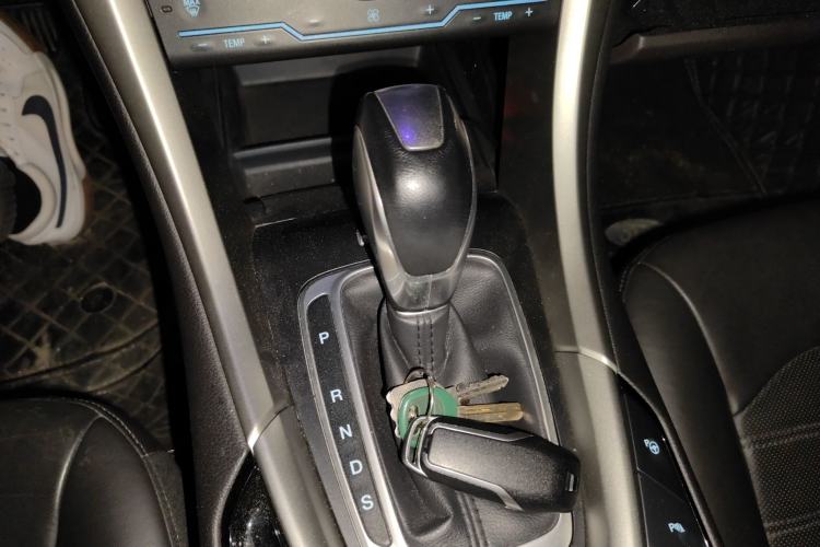 Used Ford Mondeo 2013 2.0L GTDi240 Flagship Edition