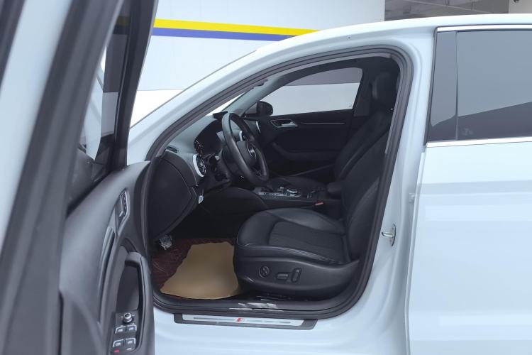 Used Audi A3 2020 Limousine 35 TFSI Fashion Edition China VI Emission Standard