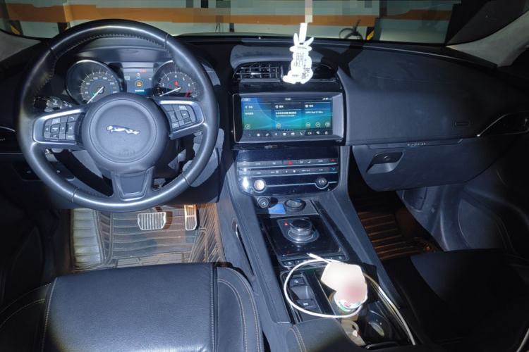 Used Jaguar F-PACE 2019 2.0T Four-Wheel Drive Urban Luxury Edition