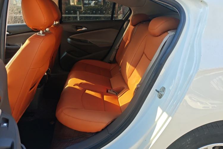 Used Chevrolet Cruze 2015 1.5L Manual Fashion Edition