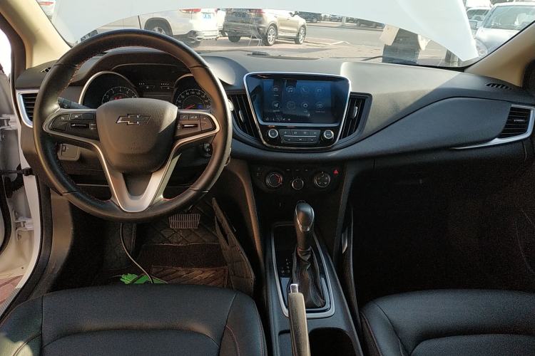 Used Chevrolet Monza 2020 Light Hybrid Redline 320T Dual-Clutch Joyful Edition
