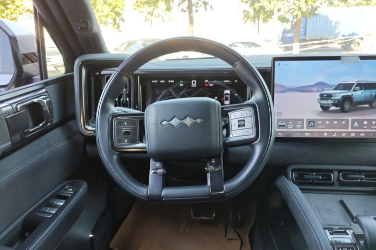 Used  Leopard 5 2024 Cloud Ride Luxury Edition
