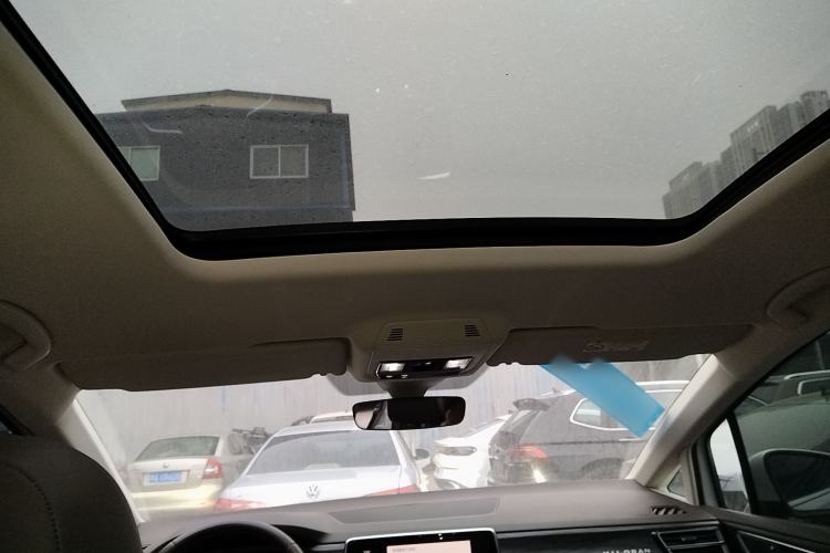 Used Volkswagen Viloran 2024 330TSI Luxury Edition