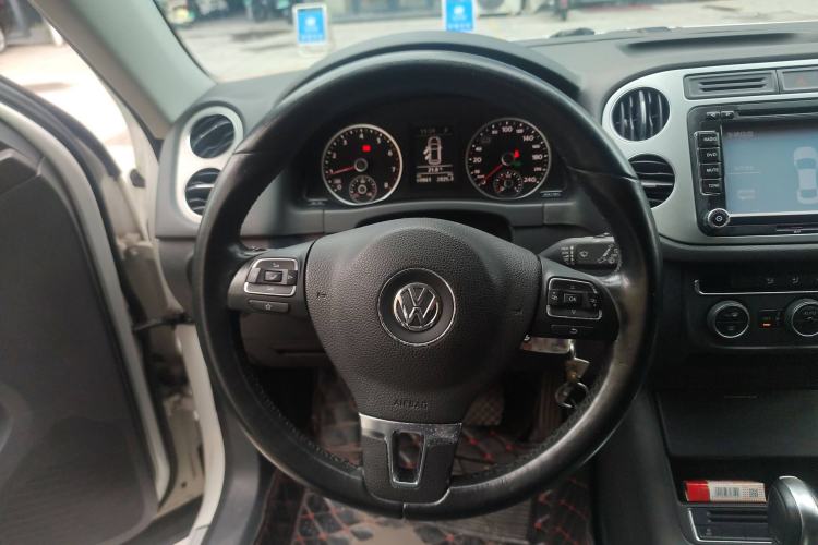 Used Volkswagen Tiguan 2015 1.8TSI Automatic All-Wheel Drive Comfort Edition
