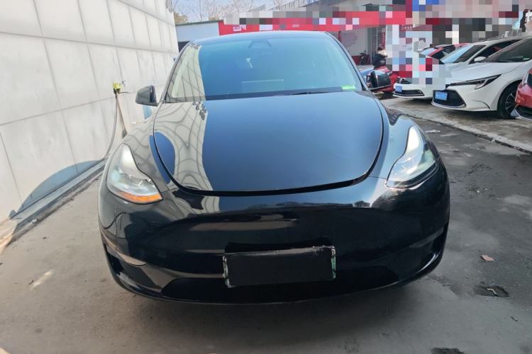 Used Tesla Model Y 2021 Long-Range All-Wheel-Drive Version