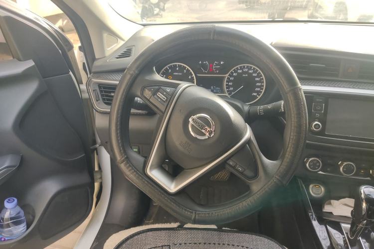 Used Nissan Lannia 2016 1.6L CVT Smart Cool Edition
